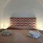 Punta Est - Trilo Ginepro Terrazza & Pool דירה