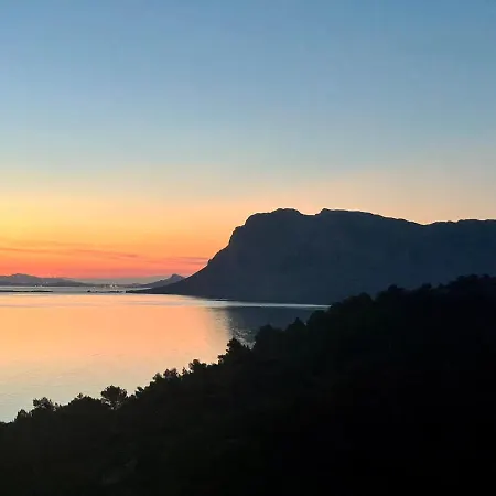 San Teodoro Punta Est Magnifico Trilocale Vista Mare Apartment *